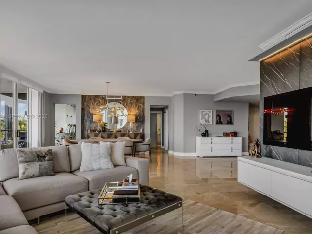 Продажа квартиры #702 - фото 7200910