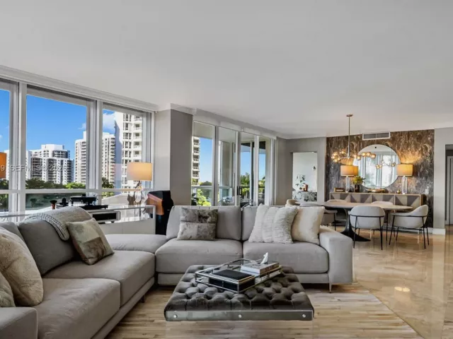 Продажа квартиры #702 - фото 7200912