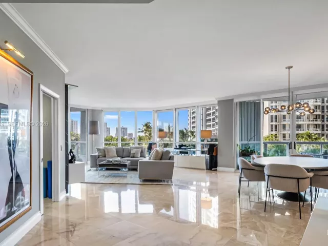 Продажа квартиры #702 - фото 7200913