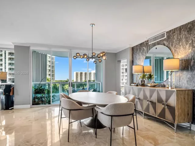 Продажа квартиры #702 - фото 7200917