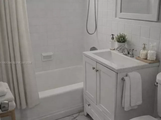 Продажа дома по адресу 1080 NW 135th St - фото 7475768