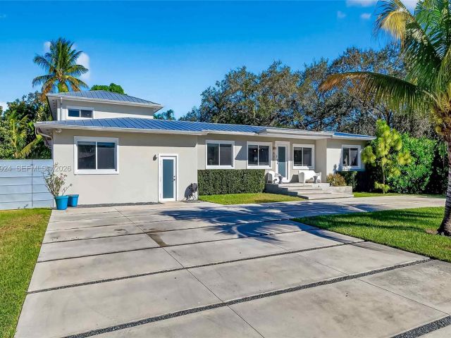 Продажа дома по адресу 831 NE 109th St - фото 7524681