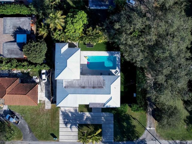 Продажа дома по адресу 831 NE 109th St - фото 7524683