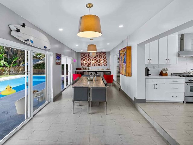 Продажа дома по адресу 831 NE 109th St - фото 7524689