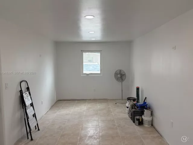 Продажа дома по адресу 330 N 69th Way - фото 7216143
