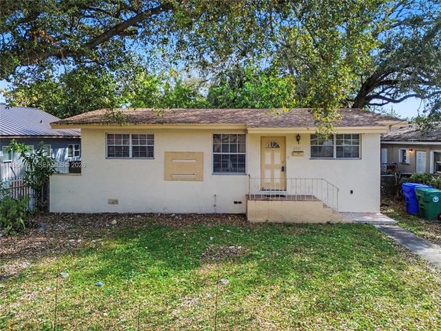 Продажа дома по адресу 4711 NW 16th Ave - фото 7473532