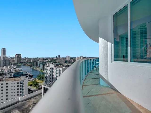 Квартира в аренду номер2306 - фото 7229661