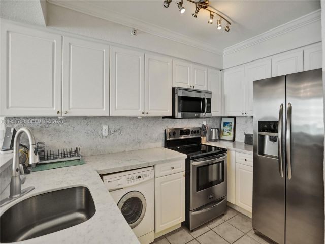 Продажа квартиры #505 - фото 7433723