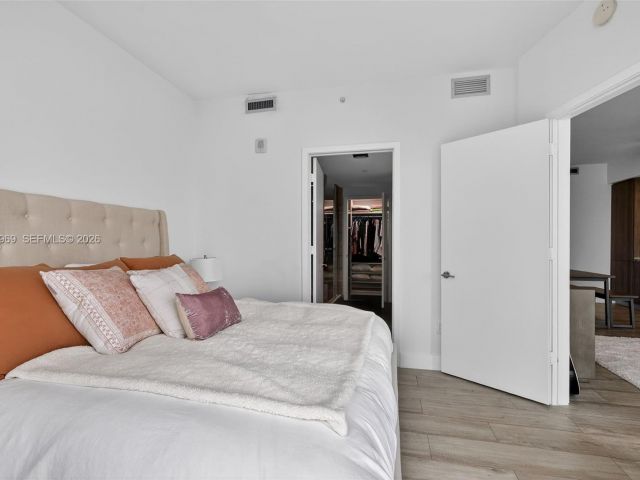 Продажа квартиры #1108 - фото 7214129