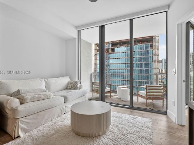 Продажа квартиры #1108 - фото 7214138