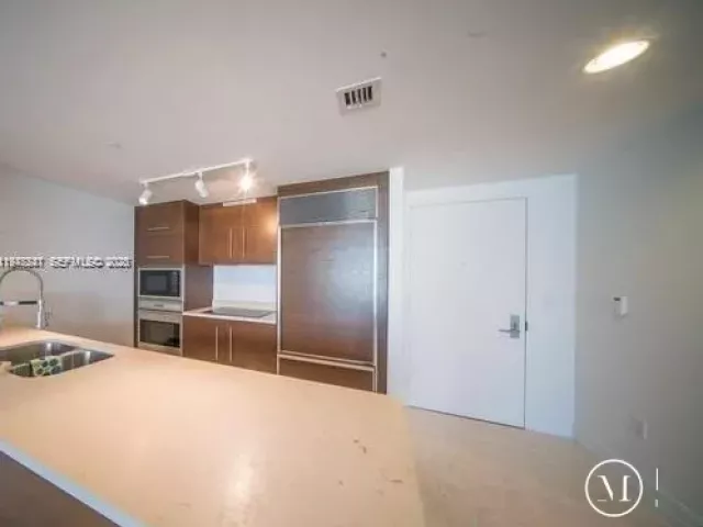 Продажа квартиры #2906 - фото 7228147