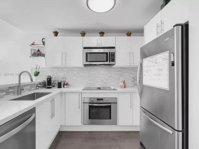 Продажа квартиры #L-410 - фото 7230342