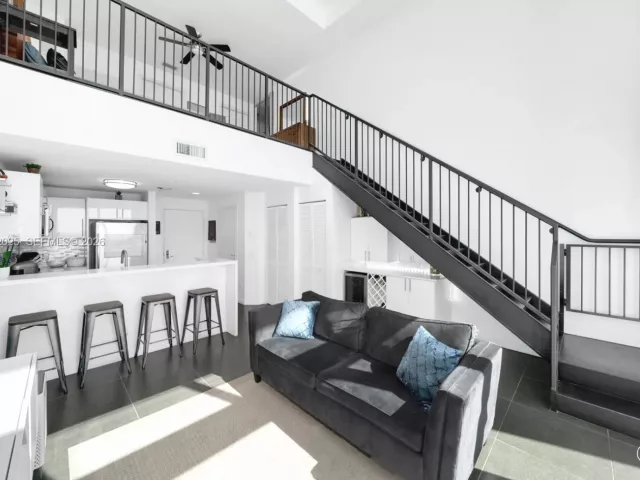 Продажа квартиры #L-410 - фото 7230344