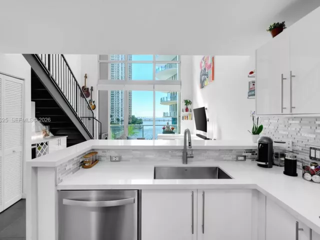 Продажа квартиры #L-410 - фото 7230340