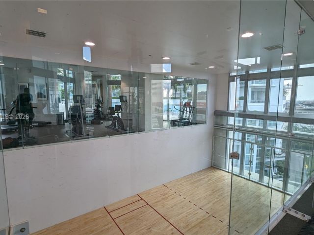 Продажа квартиры #702 - фото 7229857