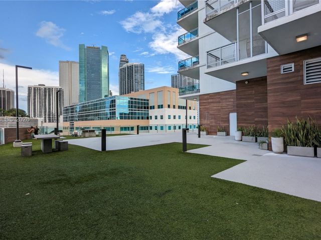 Продажа квартиры #702 - фото 7229859