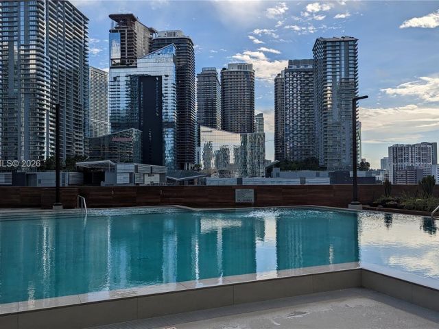 Продажа квартиры #702 - фото 7229862