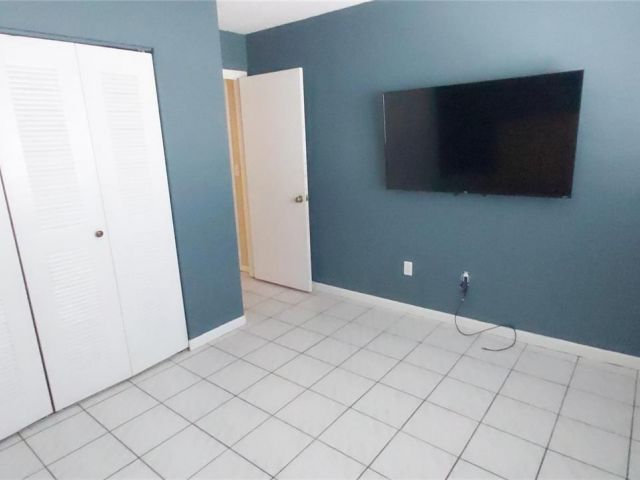 Дом в аренду по адресу 4992 SW 123rd Ter 4992 - фото 7486983