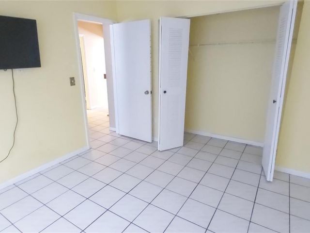 Дом в аренду по адресу 4992 SW 123rd Ter 4992 - фото 7486985