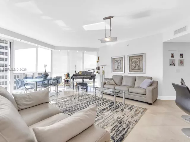 Квартира в аренду номер606 - фото 7240894