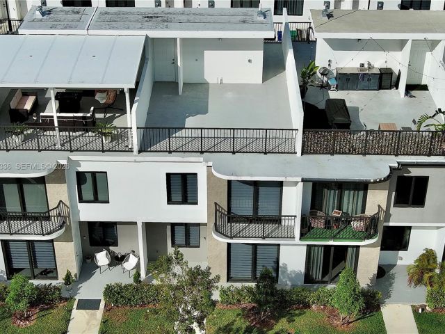 Продажа дома по адресу 14571 SW 261st St - фото 7240977