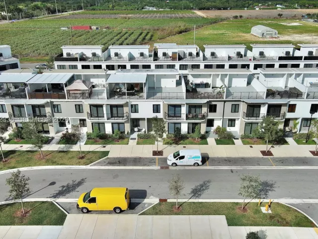 Продажа дома по адресу 14571 SW 261st St - фото 9083404