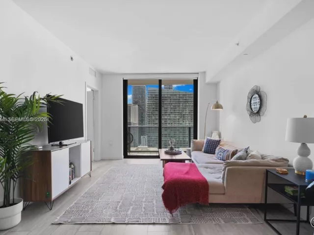 Продажа квартиры #2305 - фото 7243312