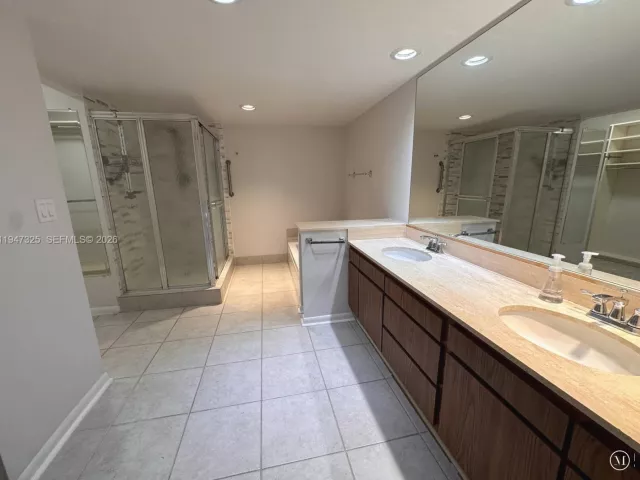 Продажа квартиры #318 - фото 7250023