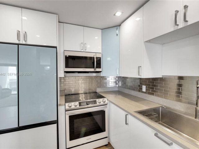 Квартира в аренду номер1008 - фото 7244677