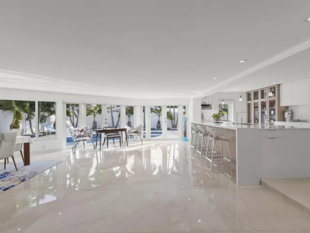 Продажа дома по адресу 838 W Palmetto Park Road - фото 8895192