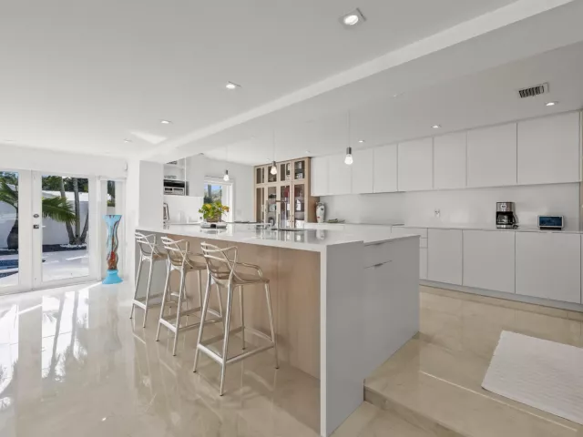 Продажа дома по адресу 838 W Palmetto Park Road - фото 8895194