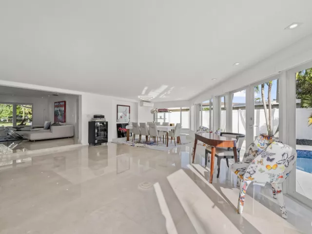 Продажа дома по адресу 838 W Palmetto Park Road - фото 8895195
