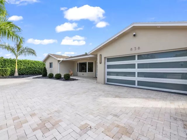 Продажа дома по адресу 838 W Palmetto Park Road - фото 8895185