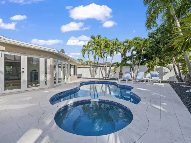 Продажа дома по адресу 838 W Palmetto Park Road - фото 8895188