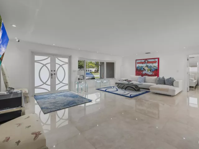 Продажа дома по адресу 838 W Palmetto Park Road - фото 8895189