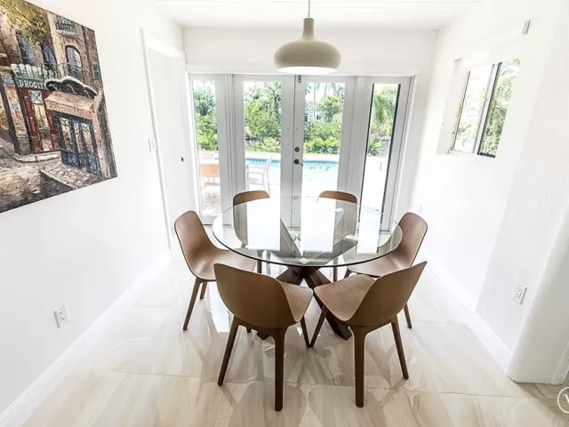 Дом в аренду по адресу 1162 Hayes Street - фото 9360081