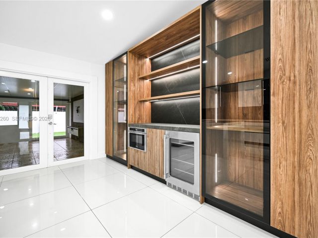 Продажа дома по адресу 13284 SW 39th Street - фото 7439356