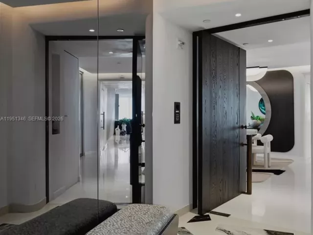 Продажа квартиры #3411 - фото 7250540