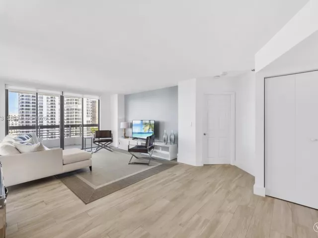 Продажа квартиры #1206 - фото 7247990