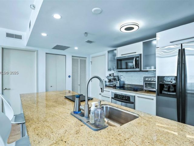 Продажа квартиры #2911 - фото 7266089