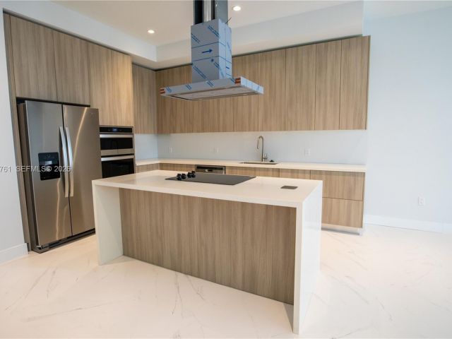 Продажа дома по адресу 3374 Day Ave #B - фото 7439500