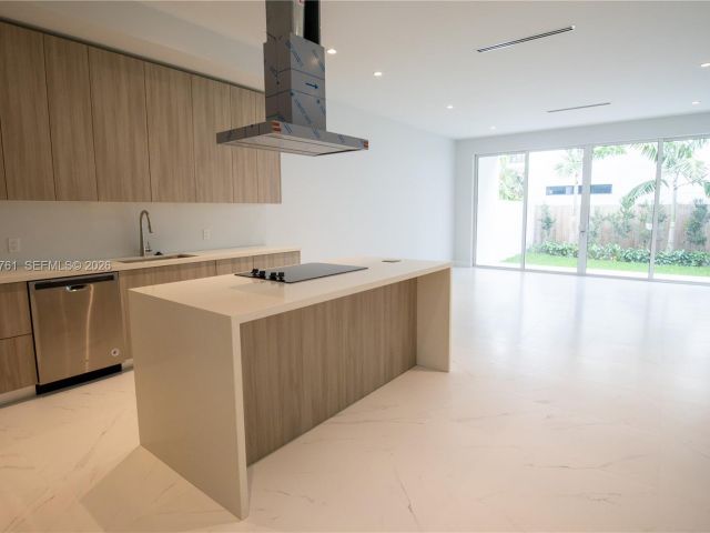 Продажа дома по адресу 3374 Day Ave #B - фото 7439505