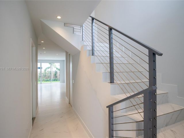 Продажа дома по адресу 3374 Day Ave #B - фото 7439508