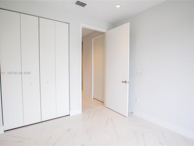 Продажа дома по адресу 3374 Day Ave #B - фото 7439511