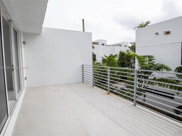 Продажа дома по адресу 3374 Day Ave #B - фото 7439513