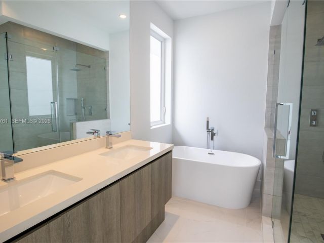 Продажа дома по адресу 3374 Day Ave #B - фото 7439515