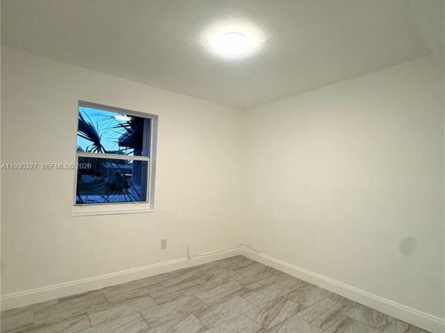 Дом в аренду по адресу 1511 NE 42nd Street - фото 7478093