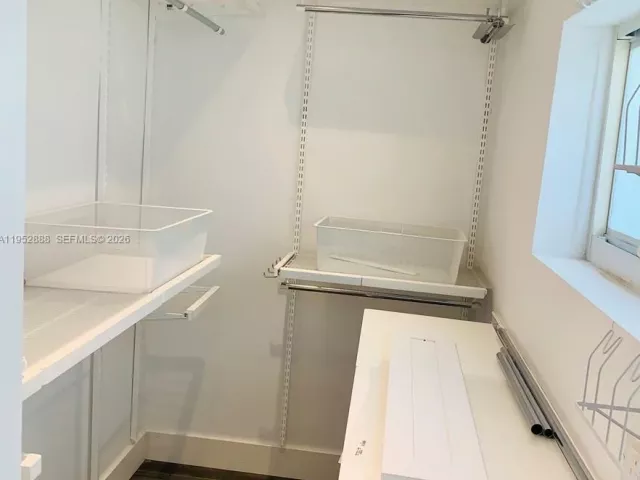 Дом в аренду по адресу 4218 Braganza Ave 4218 - фото 7273290