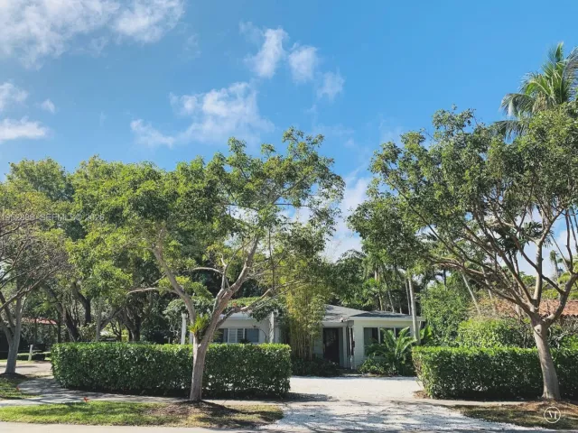 Дом в аренду по адресу 4218 Braganza Ave 4218 - фото 7273308