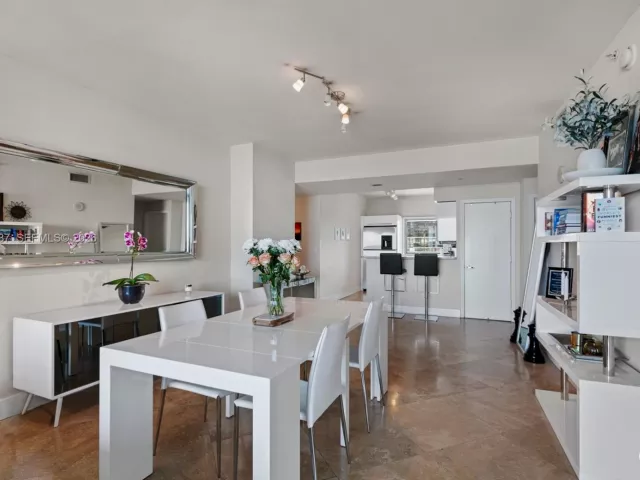 Продажа квартиры #1704 - фото 7260870